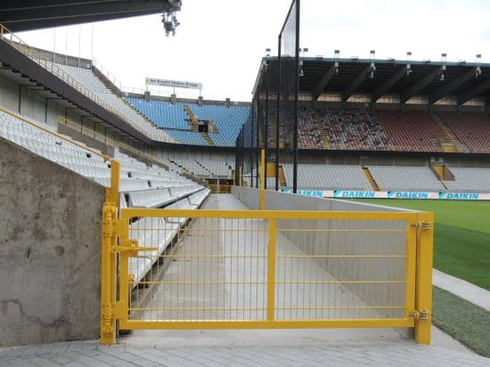 Un portail de stade