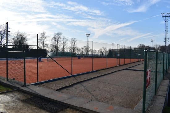 Les clôtures de terrain de tennis